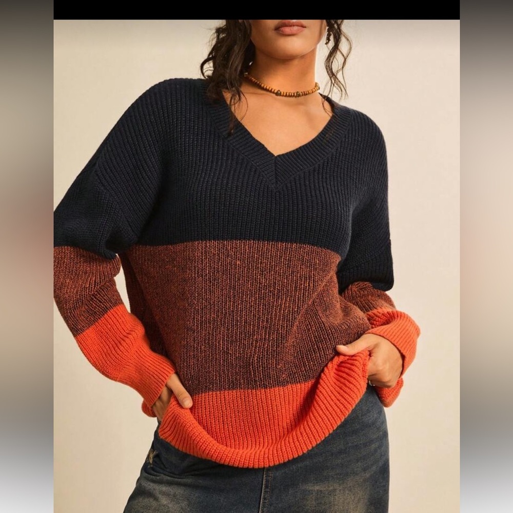 Plus Size Colorblock V-Neck Dolman Sleeve Pullover Sweater